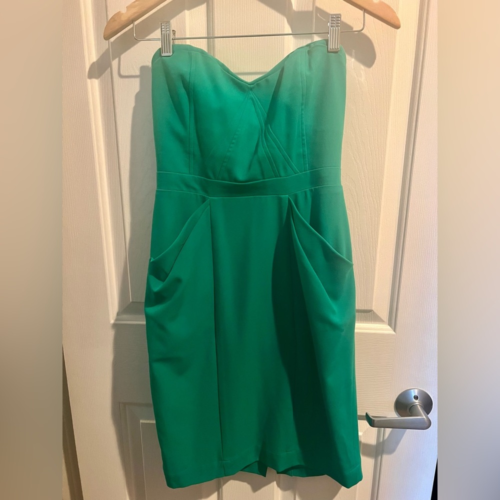 BCBG MaxAzria strapless green cocktail dress size 2